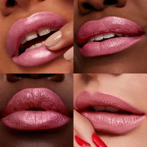 Tercera imatge del producte Barra de Llavis Pink Super Lustrous de la marca REVLON
