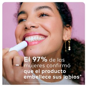 Segona imatge del producte Protector Labial Blackberry Shine de la marca LIPOSAN