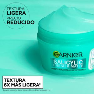 Tercera imatge del producte Crema Sorbet Hidratant amb Acido Salicílic de la marca GARNIER