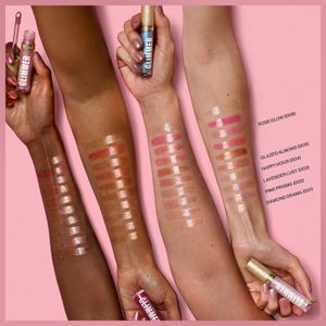 Quarta imatge del producte Brillant de Llavis Rose Glow de la marca REVLON